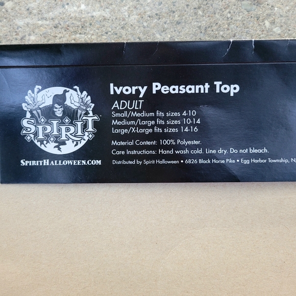 NEW Never worn. Ivory Costume Peasent Top - Picture 4 of 6